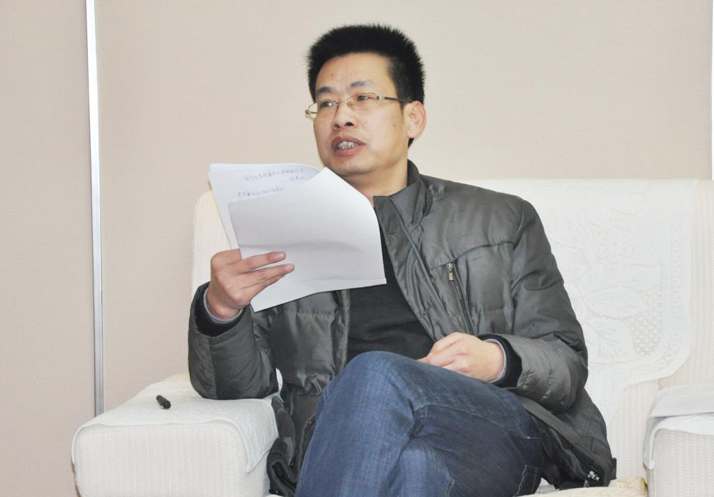 董俊荣副主任带领大家学习