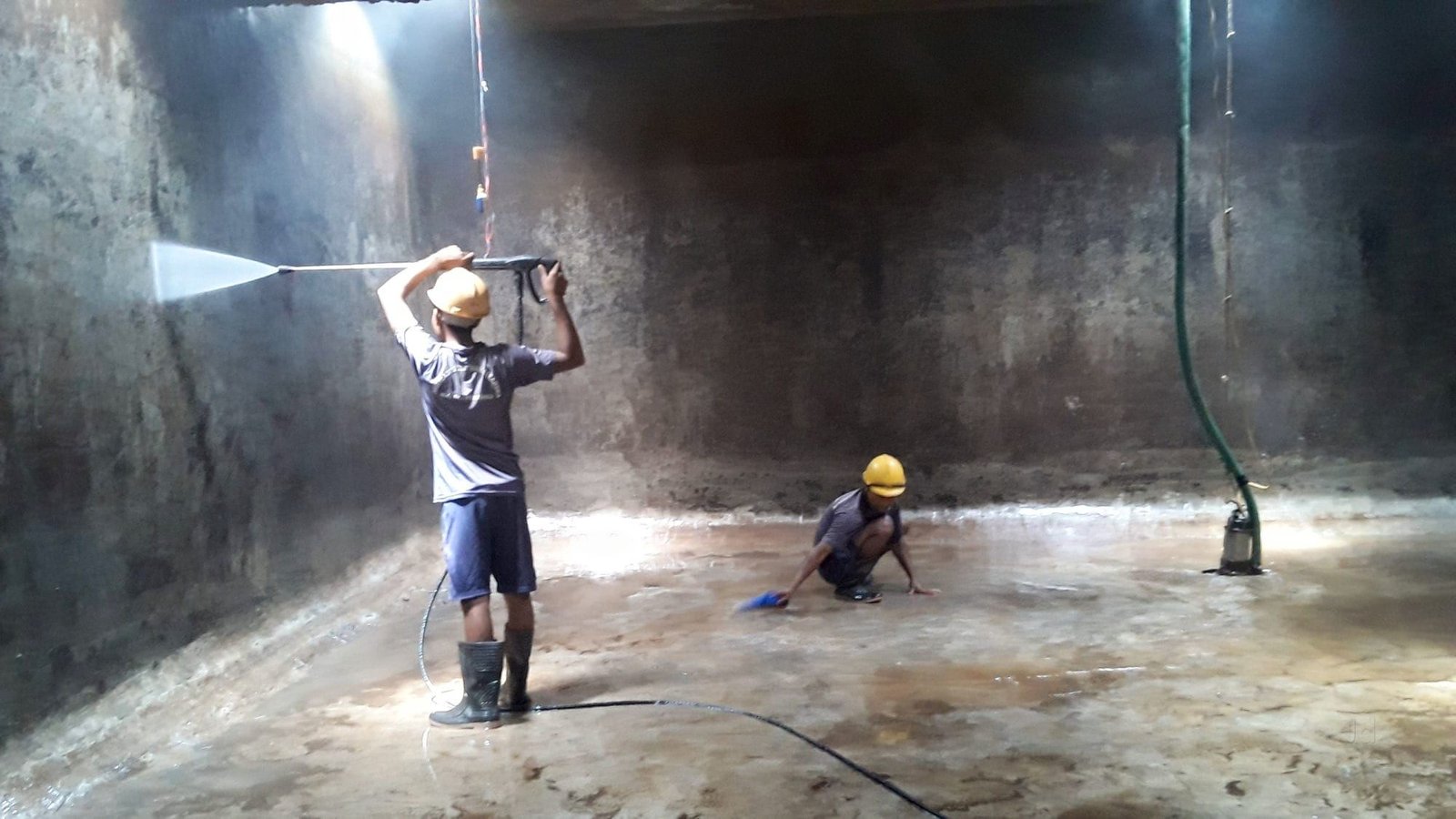 Commercial Water tank Cleaning Services in Mumbai